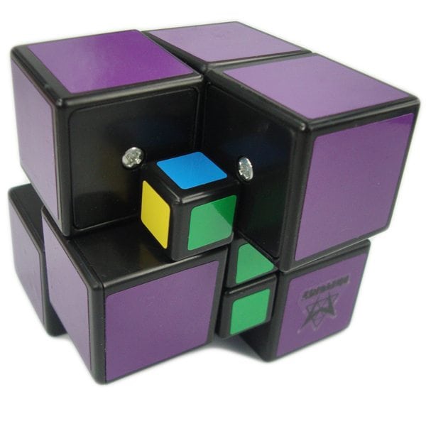 Pocket cube. Головоломка МАМАКУБ (Pocket Cube)m5815. Meffert's David Gear Cube v2. Mefferts кубик Рубика. Головоломка кубик Мефферта.